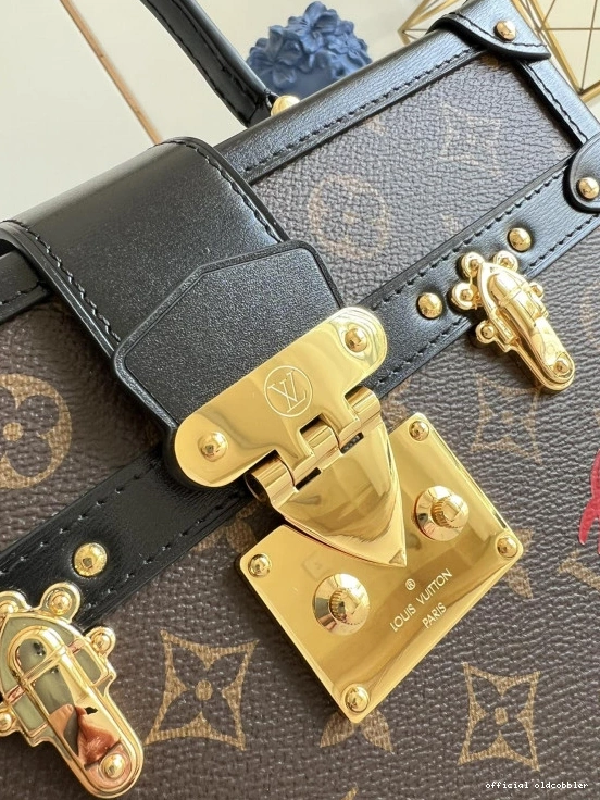 Official oldcobbler MALLE LOUIS VUITTON PETITE V 0731